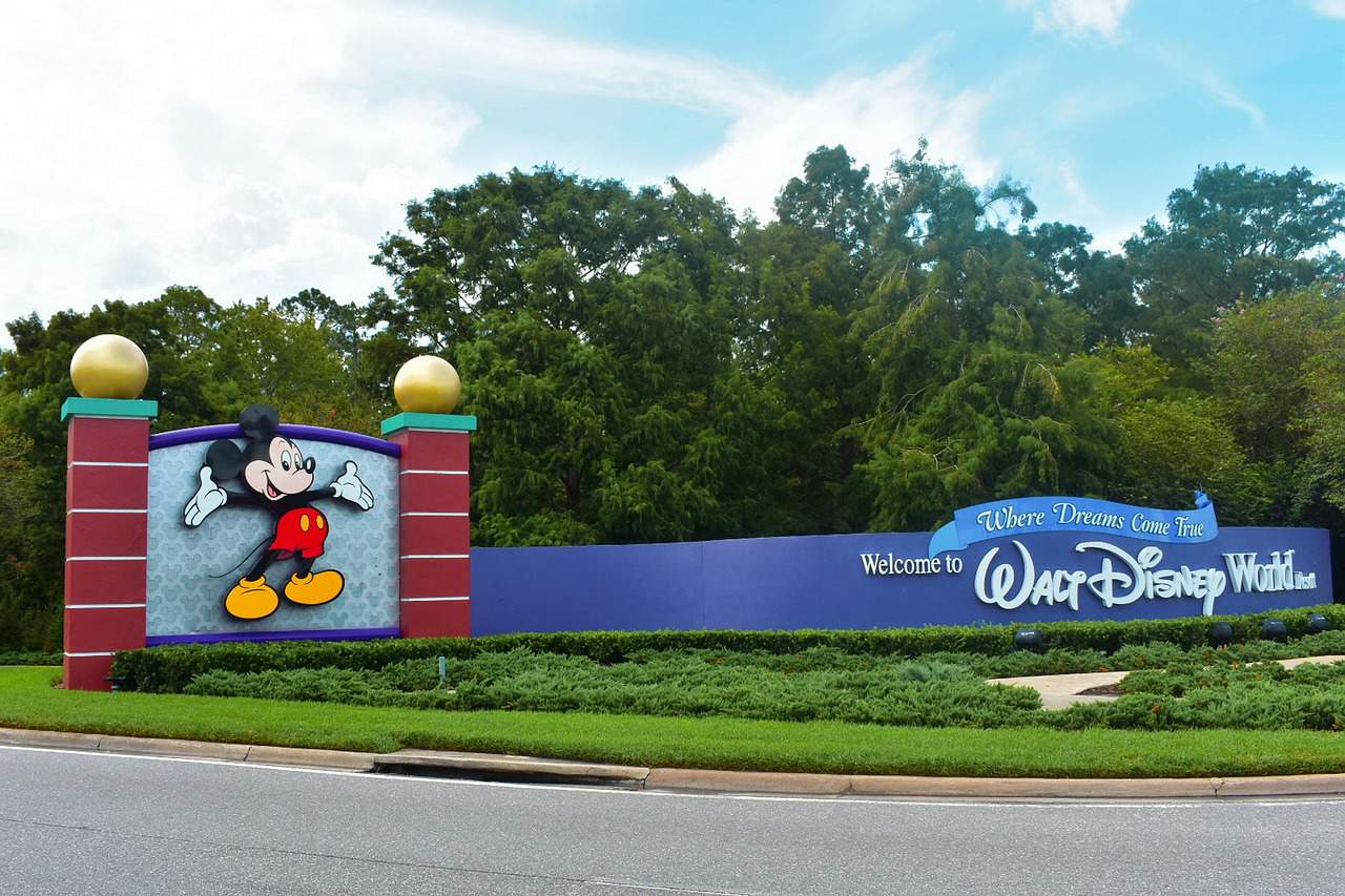 Ten must-visit attractions in Orlando includes Walt Disney World